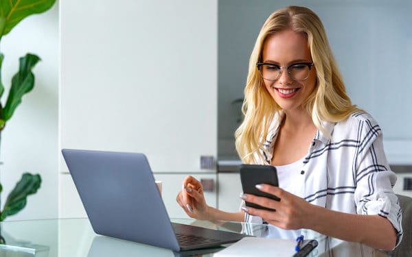 Paying remote workers