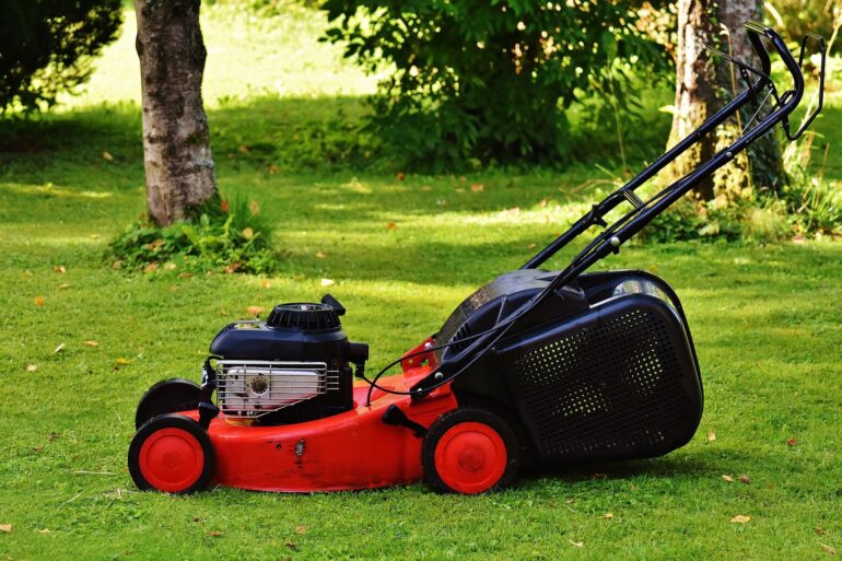 best lawn mowers for steep banks in 2022